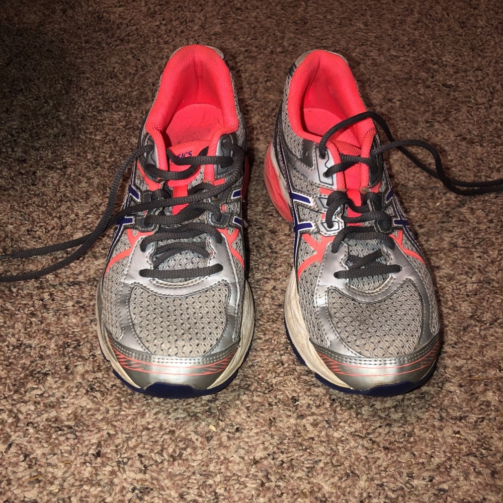 ASICS women’s running shoes